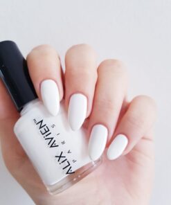 Alternative view of Alix Avien Nail Lacquer 02